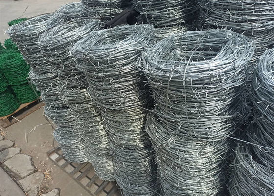 Hot Dip gegalvaniseerd Barbe draadrol Anti-zuur / alkalische voor draad gaas hek